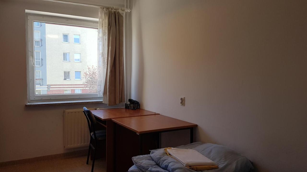 Dom Studencki Nr 11 Gdansk Brzezno Bagian luar foto
